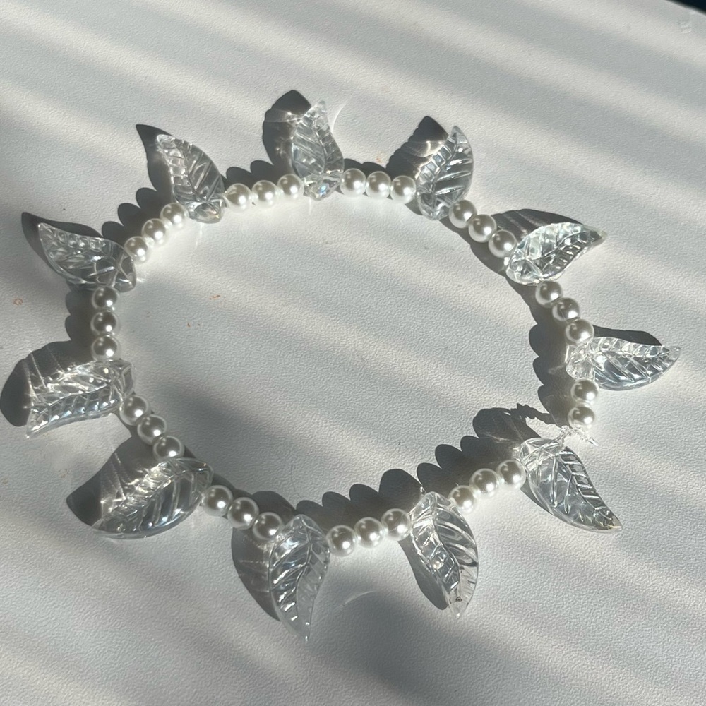 Handmade pearled anklet with clear leaf charms